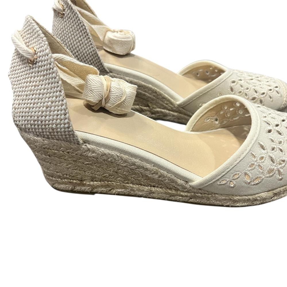 Platform Wedge Closed Toe Lace Up Sandals - Picture 2 of 11